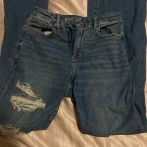 American Eagle Distressed Flare Jeans | Size 6 Regular